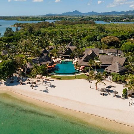 ホテル コンスタンス プリンス モーリス Poste de Flacq エクステリア 写真 Aerial view of the resort