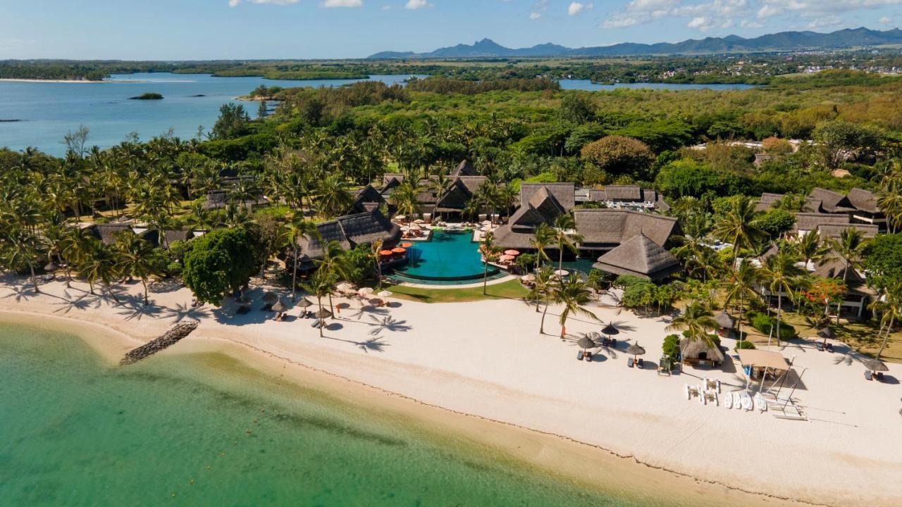 ホテル コンスタンス プリンス モーリス Poste de Flacq エクステリア 写真 Aerial view of the resort